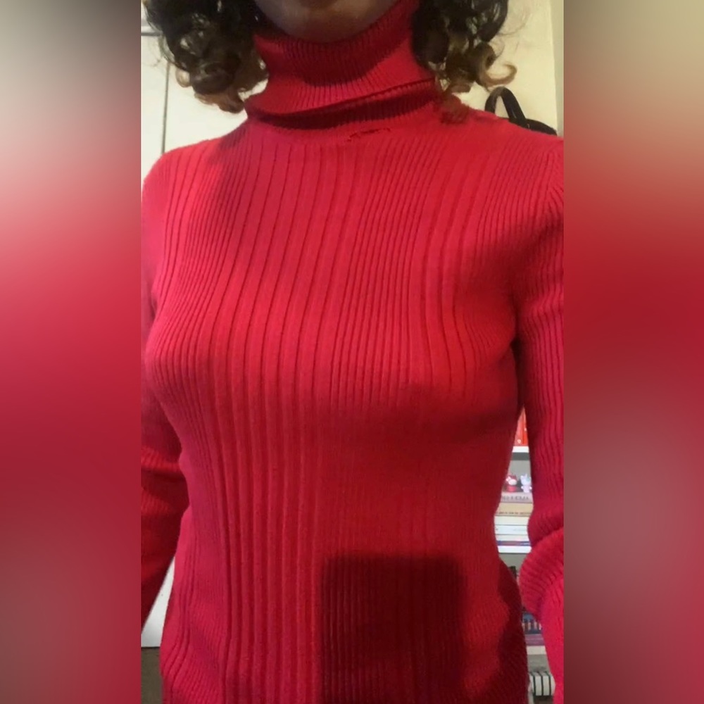 Long sleeve red turtleneck with stretchy, comfortable ribbing